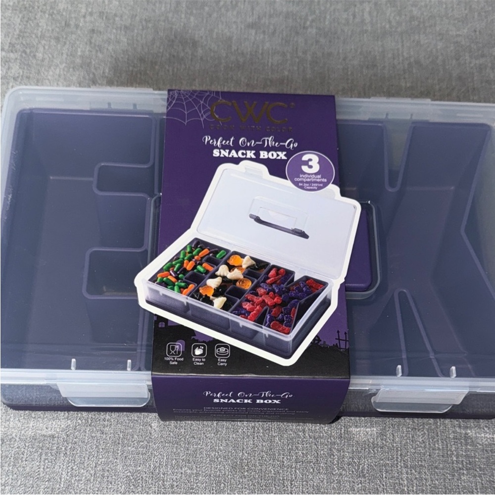 CWC Snack Box with Dividers - EEK Halloween Snackle Box - Picture 4 of 5